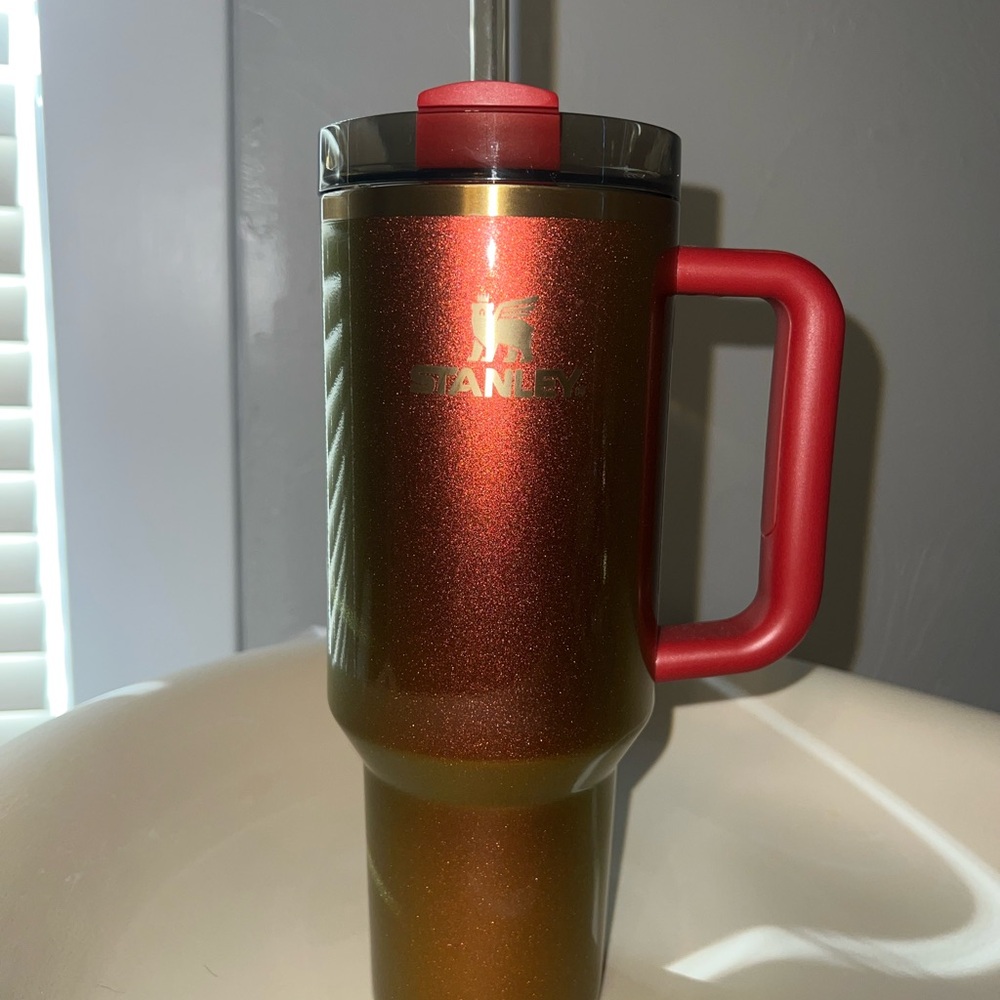 Stanley X Lainey Wilson County Gold 40oz Tumbler